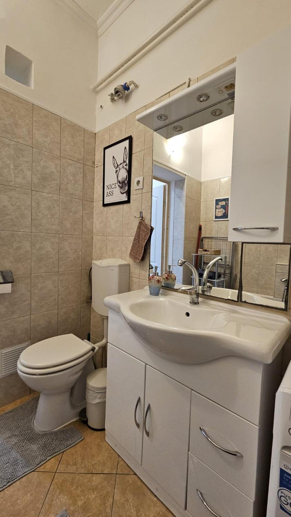 Lovely Central Apartment With Free Parking, Koezponthoz Koezeli 3 Szobas Lakas Győr Eksteriør bilde