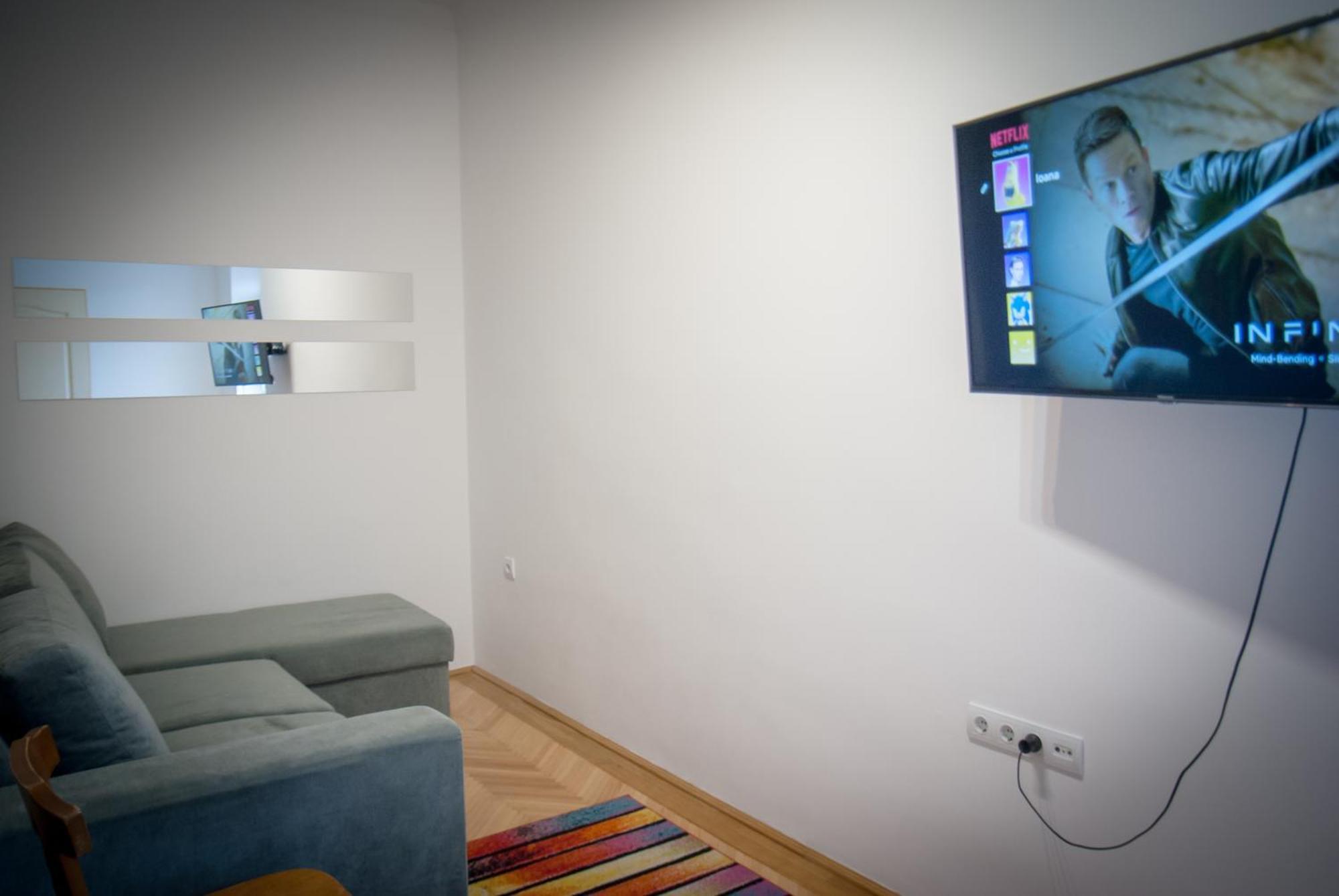Lovely Central Apartment With Free Parking, Koezponthoz Koezeli 3 Szobas Lakas Győr Eksteriør bilde
