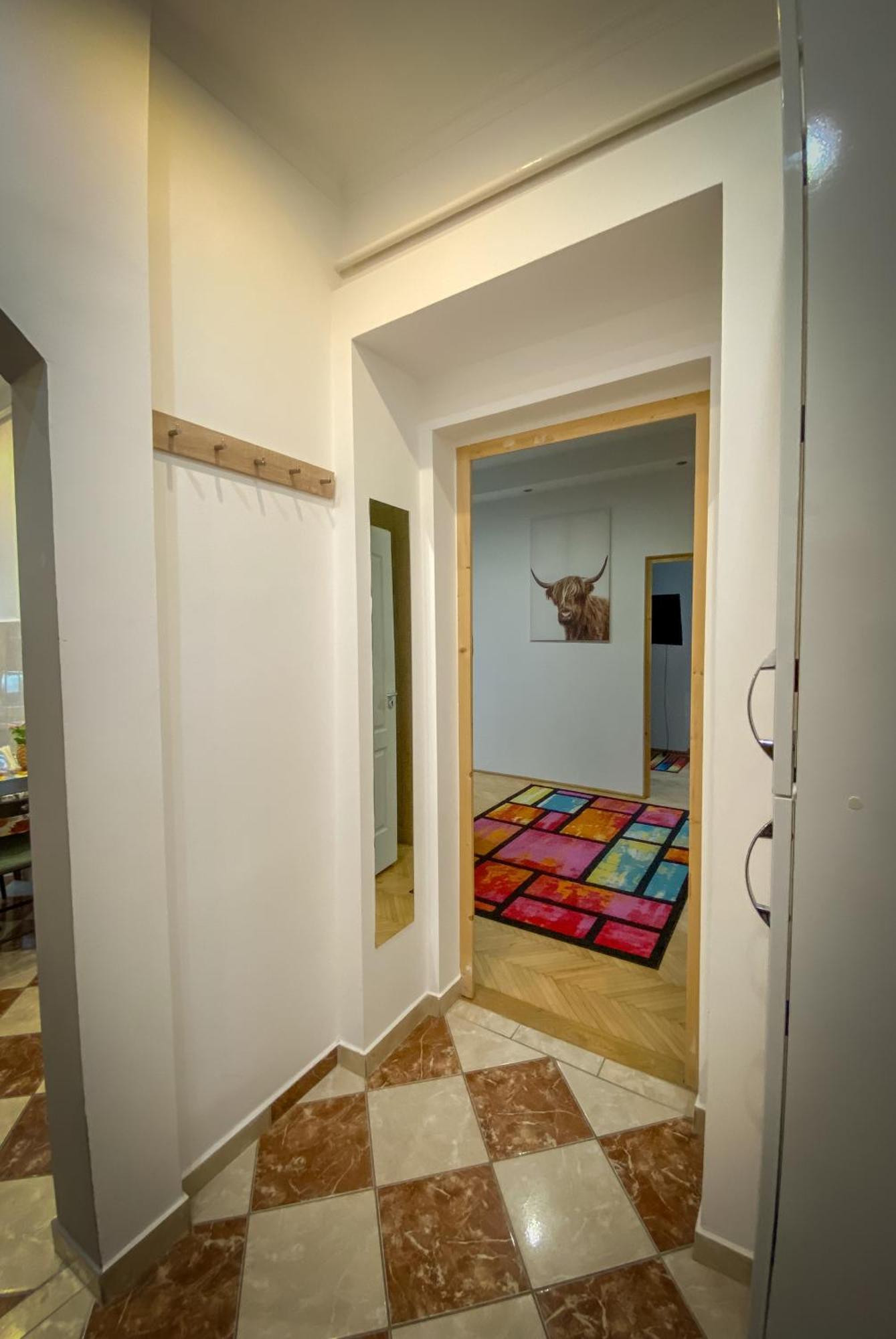 Lovely Central Apartment With Free Parking, Koezponthoz Koezeli 3 Szobas Lakas Győr Eksteriør bilde